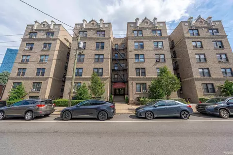 2700 Kennedy Blvd #102, Jersey City, NJ 07306