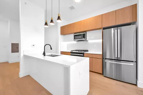 649 38th St #PH005, Union City, NJ 07087