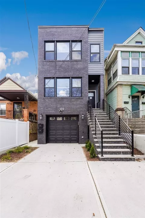 49 Wade St, Jersey City, NJ 07305