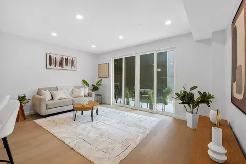 318 Barrow St #1, Jersey City, NJ 07302