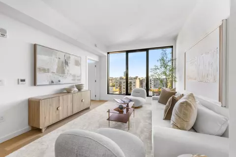 387 8th St #5C, Jersey City, NJ 07302