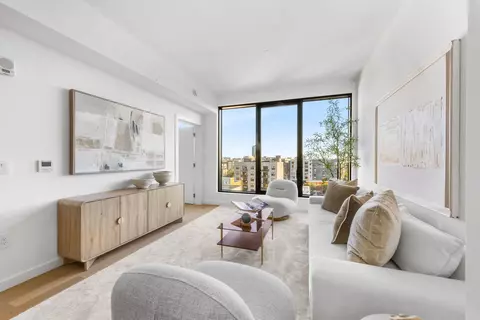 387 8th St #5C, Jersey City, NJ 07302