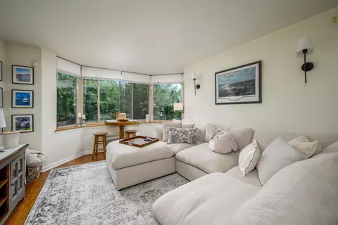 1 2nd St #212, Jersey City, NJ 07302