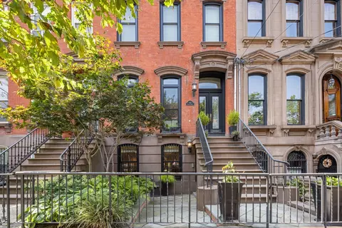 630 Hudson St, Hoboken, NJ 07030