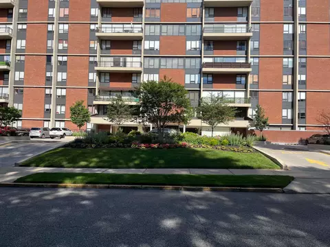4 Horizon Rd #1207, Fort Lee, NJ 07024