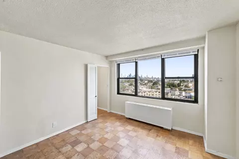 201 St Pauls Ave #11B, Jersey City, NJ 07306