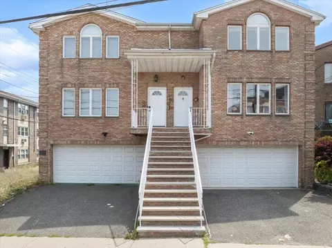 220 Cliff St #B, Cliffside Park, NJ 07010