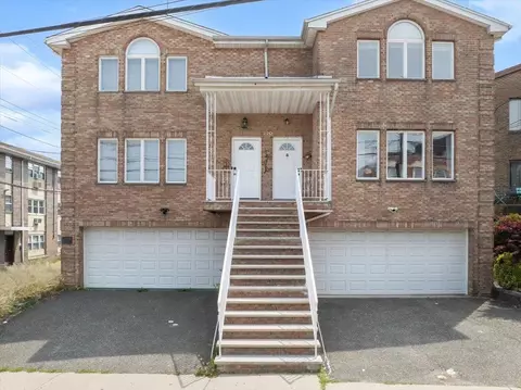 220 Cliff St #B, Cliffside Park, NJ 07010
