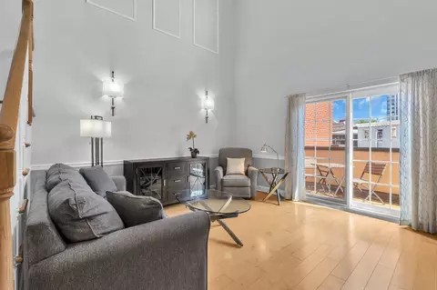 769 Montgomery St #208, Jersey City, NJ 07306