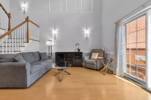 769 Montgomery St #208, Jersey City, NJ 07306