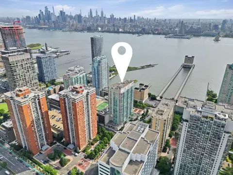 20 Newport Pkwy #1812, Jersey City, NJ 07310