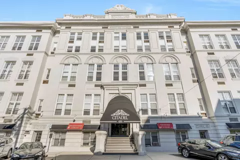 450 7th St #1D, Hoboken, NJ 07030