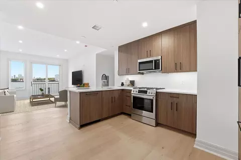 921 Madison St #304, Hoboken, NJ 07030