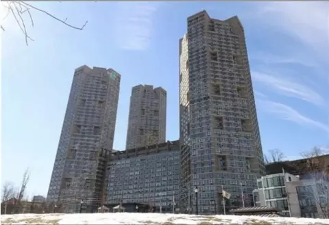 7000 Blvd E #39F, Guttenberg, NJ 07093