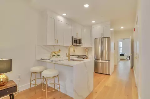 842 Park Ave #401, Hoboken, NJ 07030
