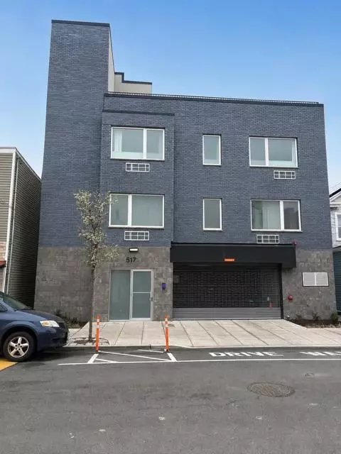 517 7th St #2A, Union City, NJ 07087