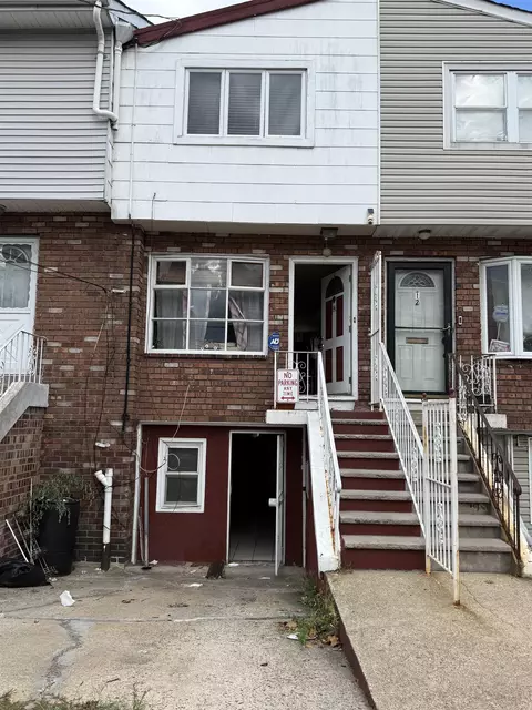 14 Van Nostrand Ave, Jersey City, NJ 07305