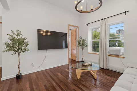 25 High St #4, Jersey City, NJ 07306