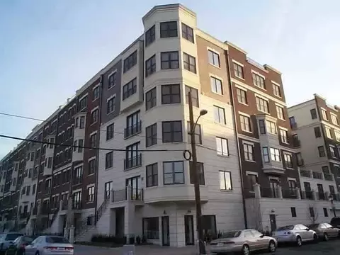 1201 Adams St #611, Hoboken, NJ 07030