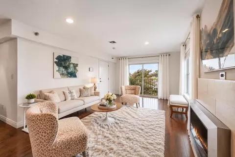 137 20th St #2, Union City, NJ 07087