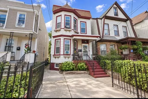 25 Gautier Ave, Jersey City, NJ 07306