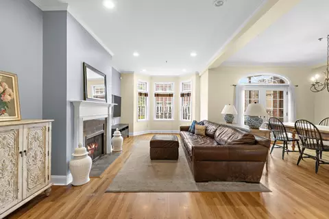 233 Monroe St #3R, Hoboken, NJ 07030