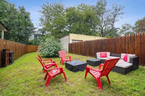 85 Pearsall Ave, Jersey City, NJ 07305