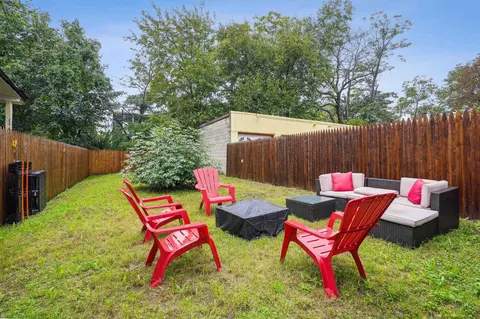 85 Pearsall Ave, Jersey City, NJ 07305