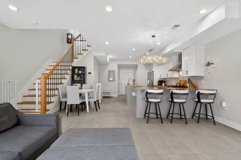 1175 Summit Ave #2, Jersey City, NJ 07307