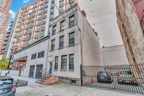 168-170 Steuben St, Jersey City, NJ 07302
