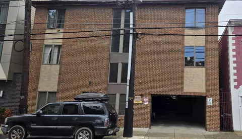 144 70th St # D1, Guttenberg, NJ 07093