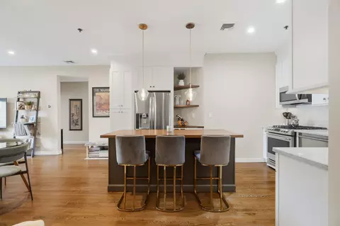 212 Madison St #3C, Hoboken, NJ 07030