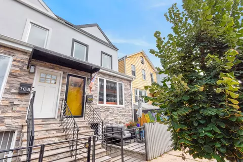 106 Astor Pl, Jersey City, NJ 07304