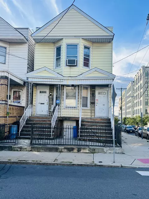 195 Tonnelle Ave, Jersey City, NJ 07306
