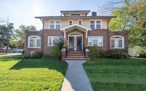168 W Passaic St, Maywood, NJ 07607