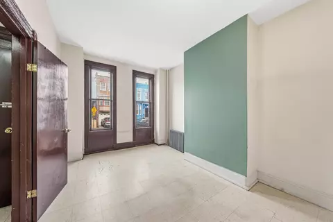 73 Virginia Ave, Jc Greenville, NJ 07305