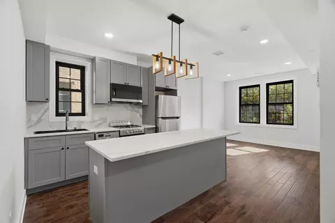 104 Glenwood Ave #200, Jersey City, NJ 07306