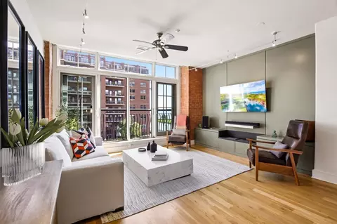 174 Washington St #3M, Jersey City, NJ 07302