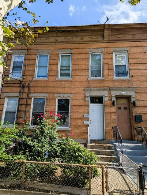 398 Woodlawn Ave, Jersey City, NJ 07305