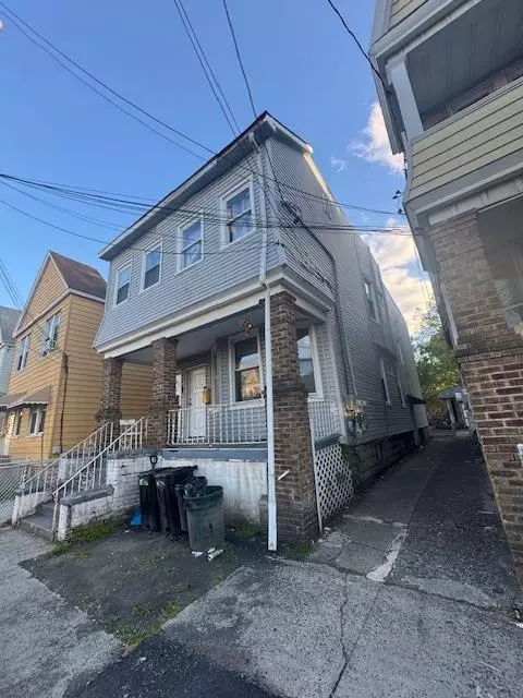 119 Woodlawn Ave, Jersey City, NJ 07305