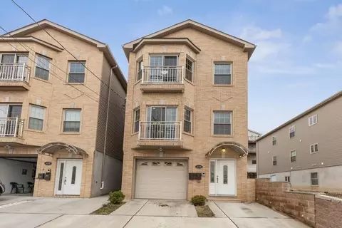 496 Liberty Ave, Jersey City, NJ 07307