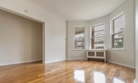 49 Warner Ave, Jersey City, NJ 07305