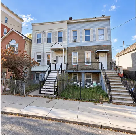 87 Dwight St, Jersey City, NJ 07305