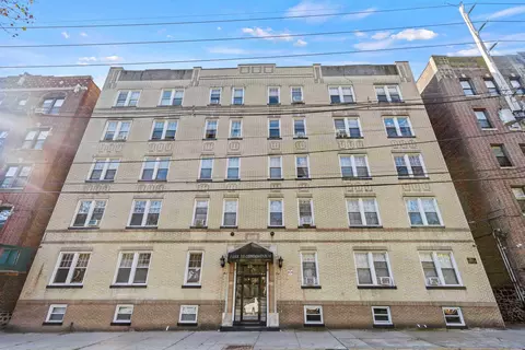 311 79th St, North Bergen, NJ 07047
