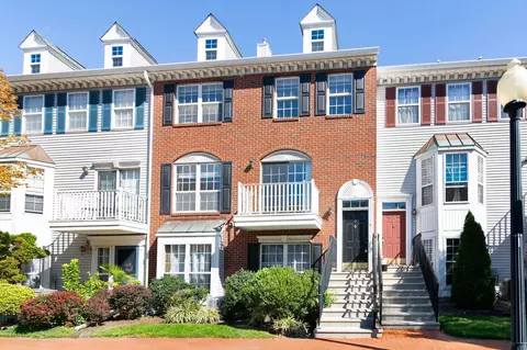 5 Butternut St, Jersey City, NJ 07305
