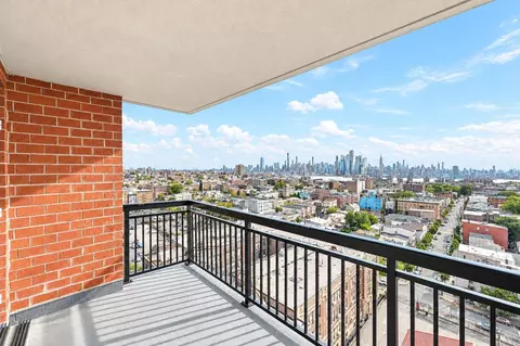 500 Central Ave #1709, Union City, NJ 07087