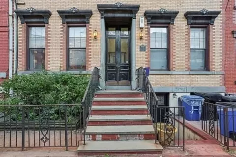 919 Park Ave #3L, Hoboken, NJ 07030