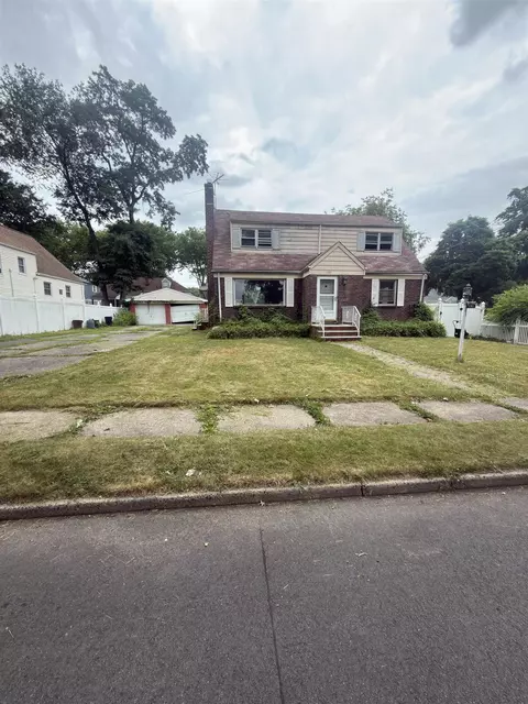 131 Intervale Rd, Teaneck, NJ 07666 photo 5