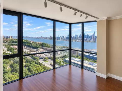 380 Mountain Rd #2002, Union City, NJ 07087