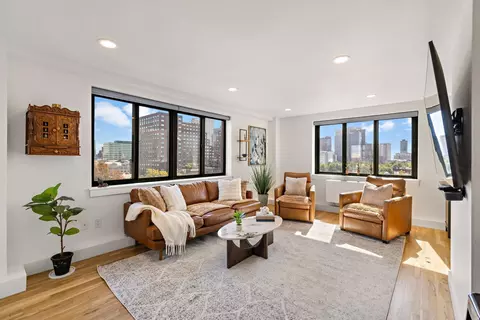 205 10th St #624, Jersey City, NJ 07302
